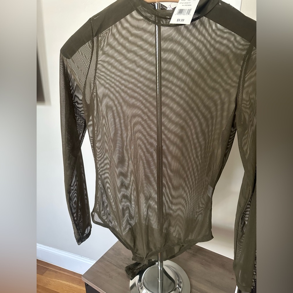 Green Fitted Bodysuit with Long Sleeves